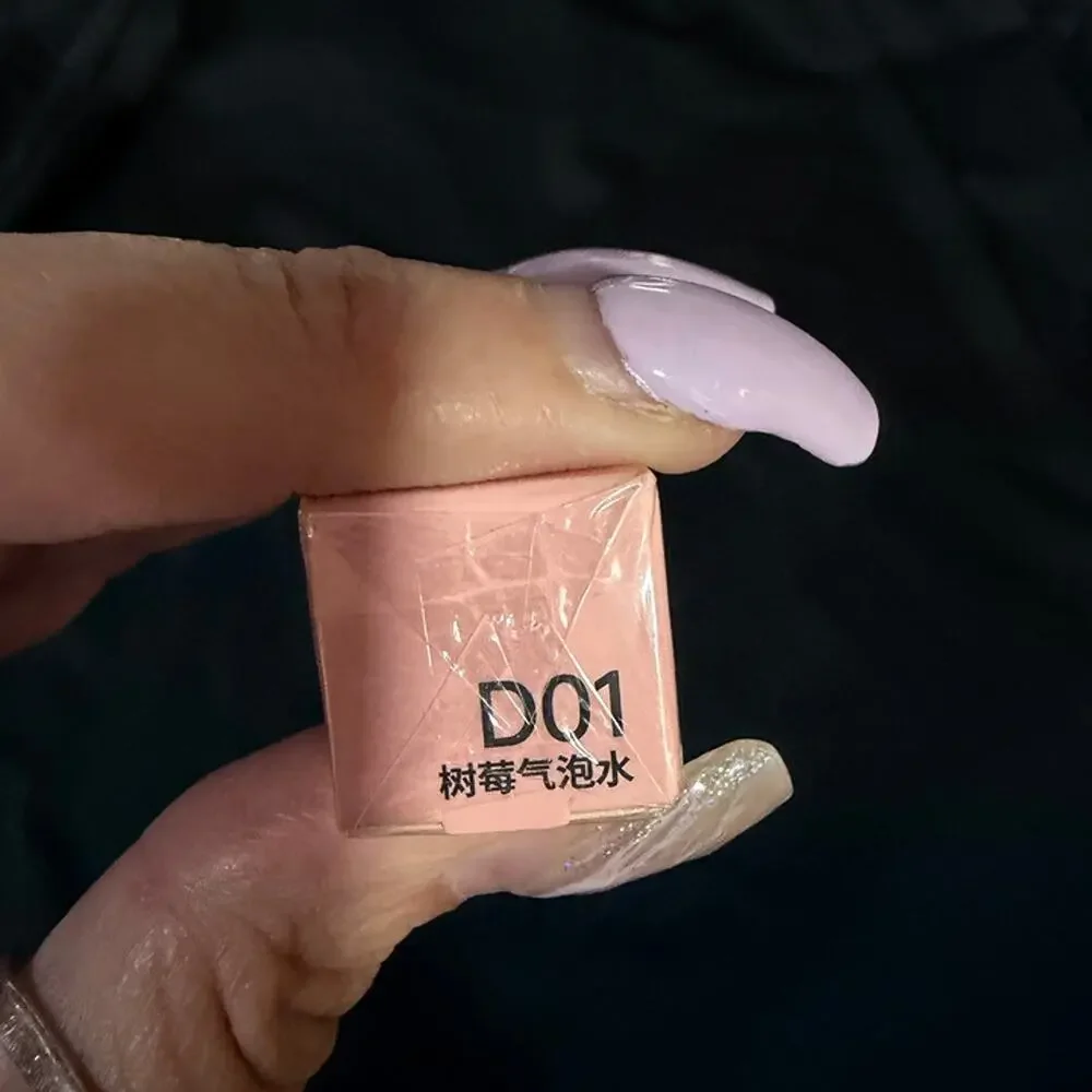 Mooekiss Dual Effect Essence Lip Gloss NWT Sealed Shade D01 Raspberry Bubbles